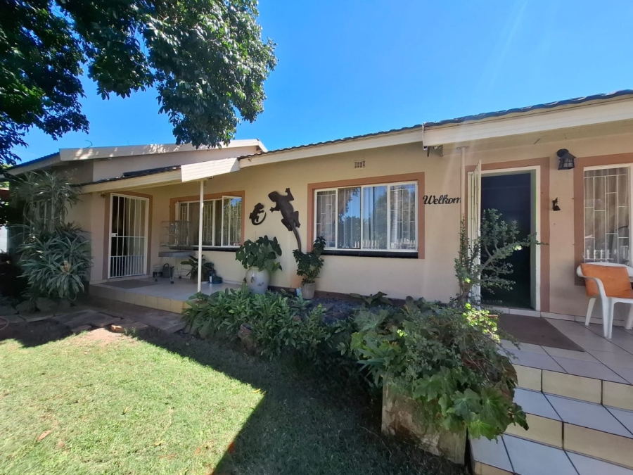 3 Bedroom Property for Sale in Geelhoutpark North West
